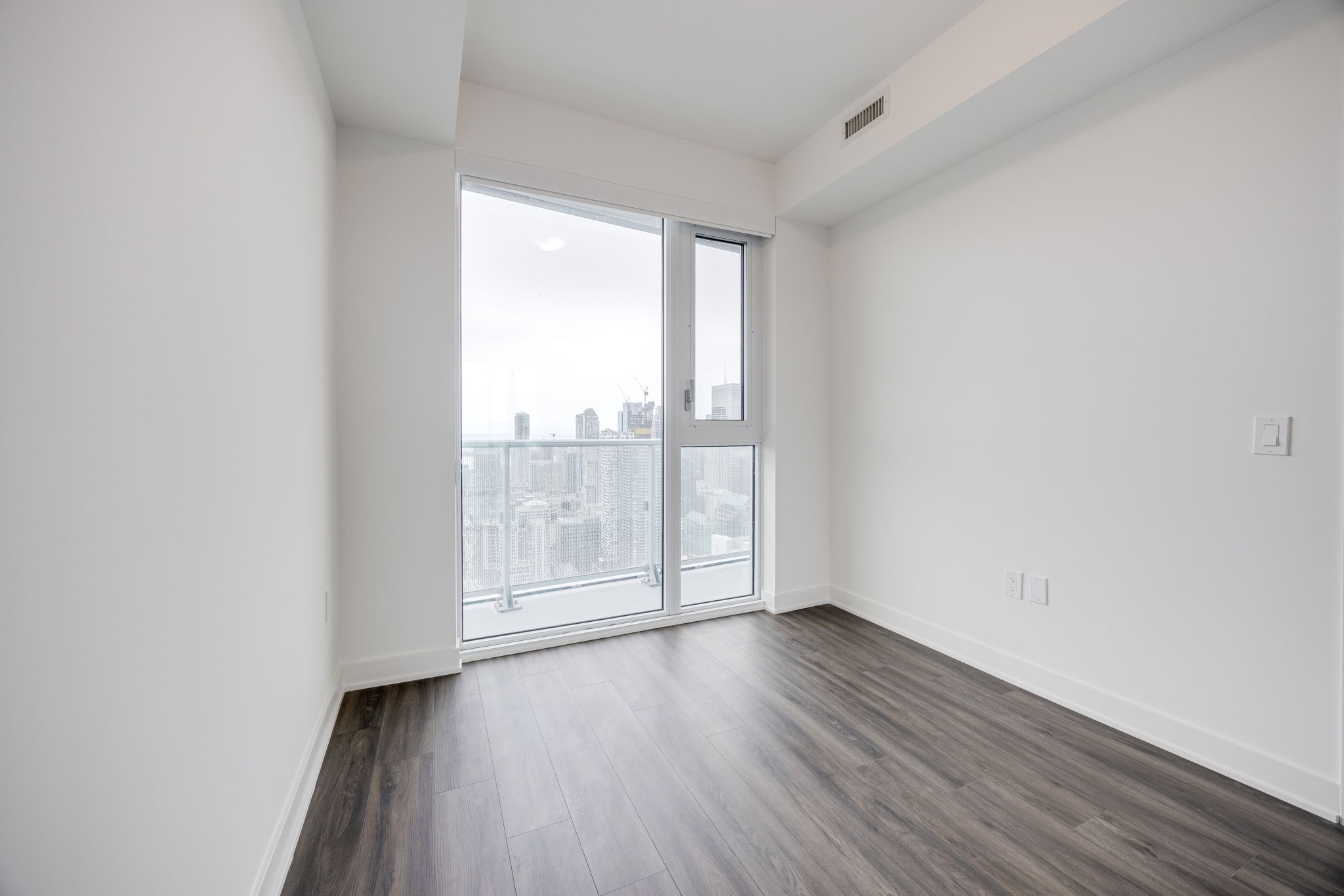 Toronto property showcase — delivered property photograph 15