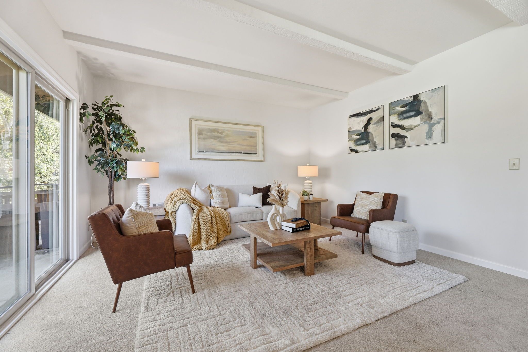 008_F8_100 E Middlefield Rd 6g