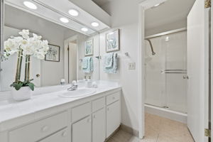 026_F8_100 E Middlefield Rd 6g