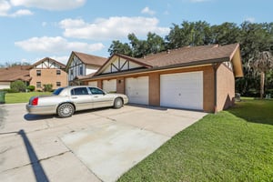 E Oak Terrace Dr D2-S1905-003.jpg