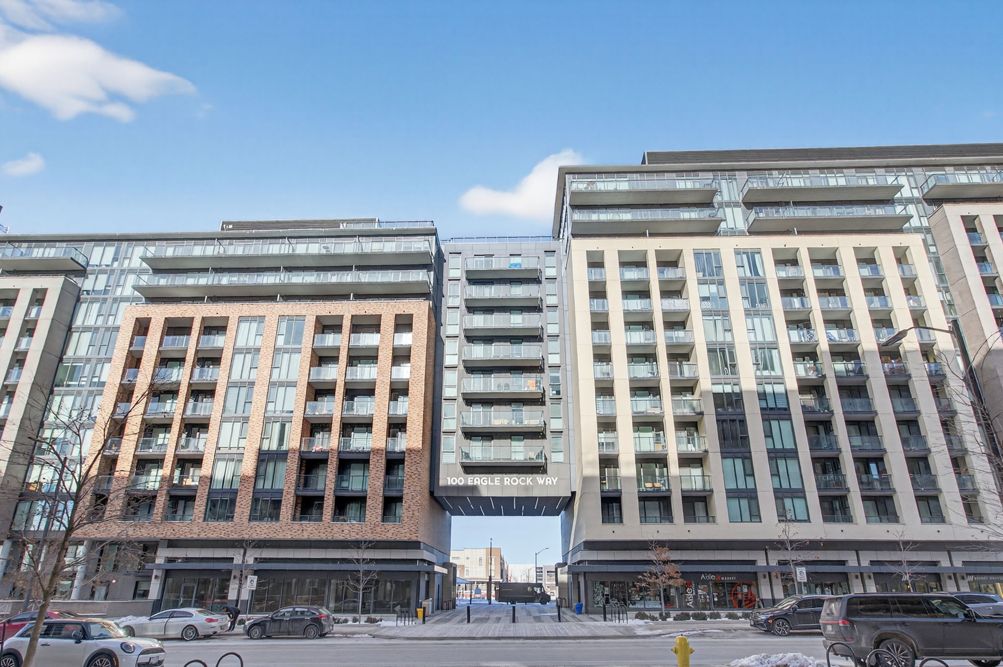 100 Eagle Rock Way Unit 529 Vaughan, ON L6A 5B9