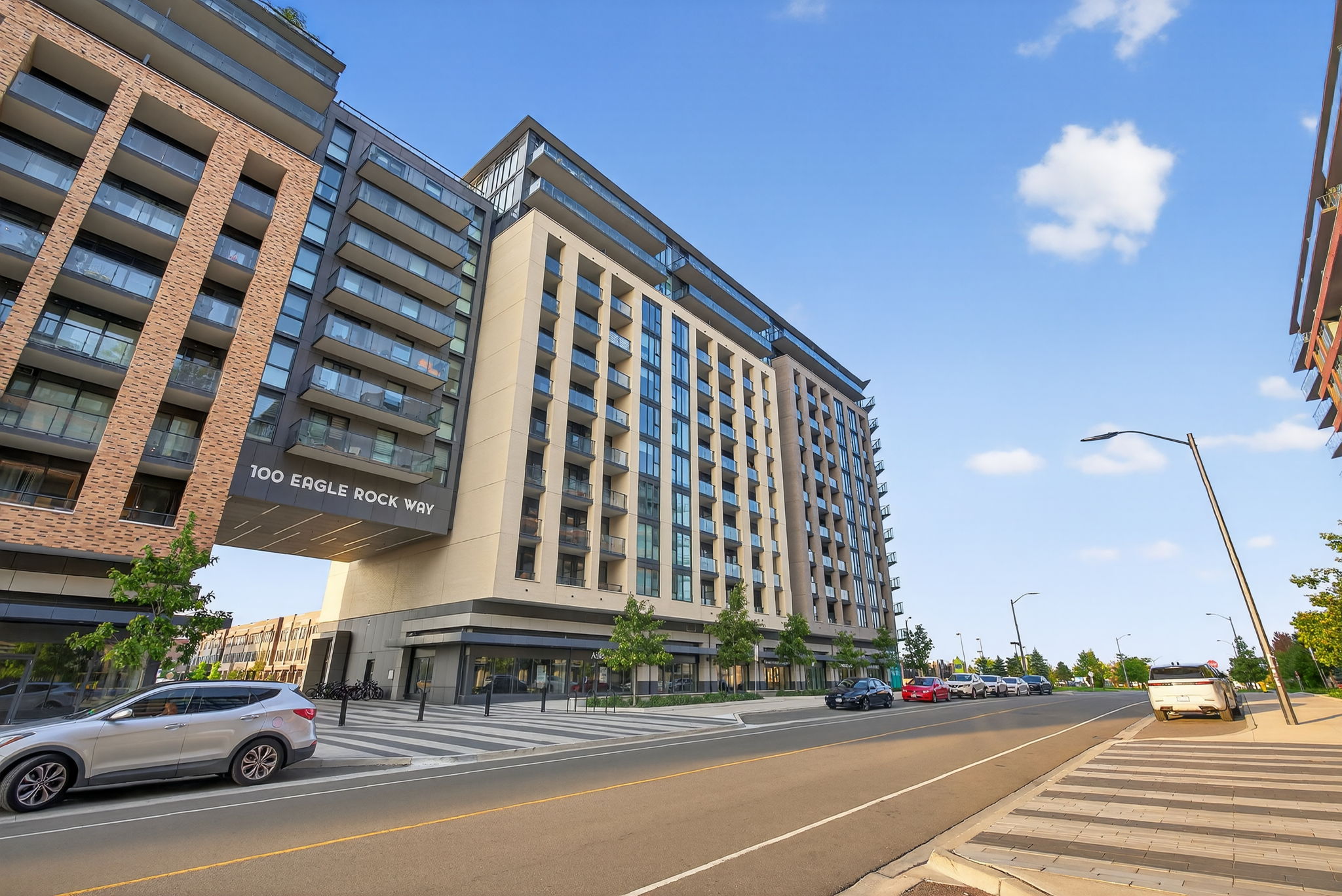 100 Eagle Rock Way Unit 831 Vaughan, ON L6A 5B9