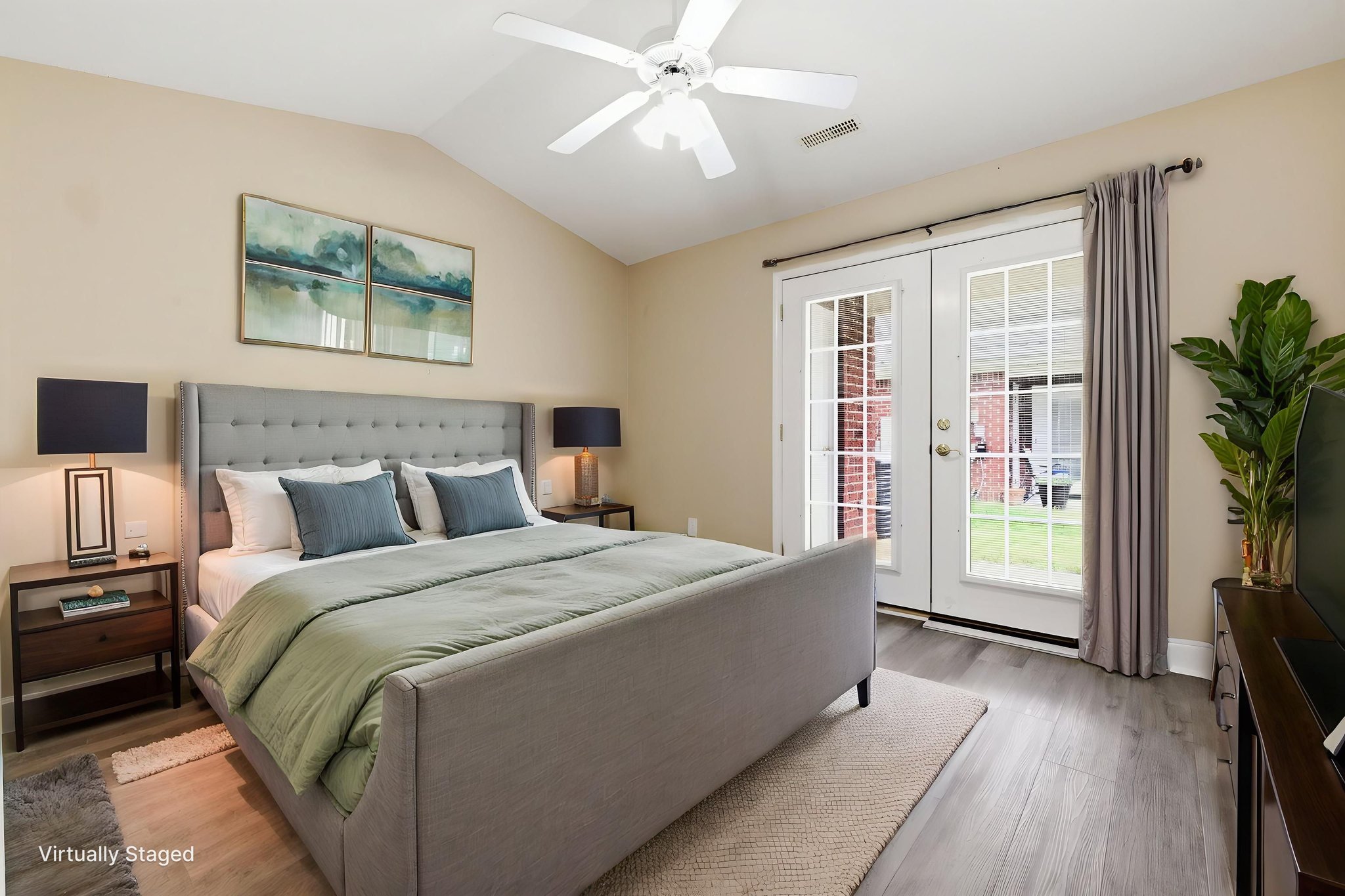 Full2 (2) virtually staged.jpeg