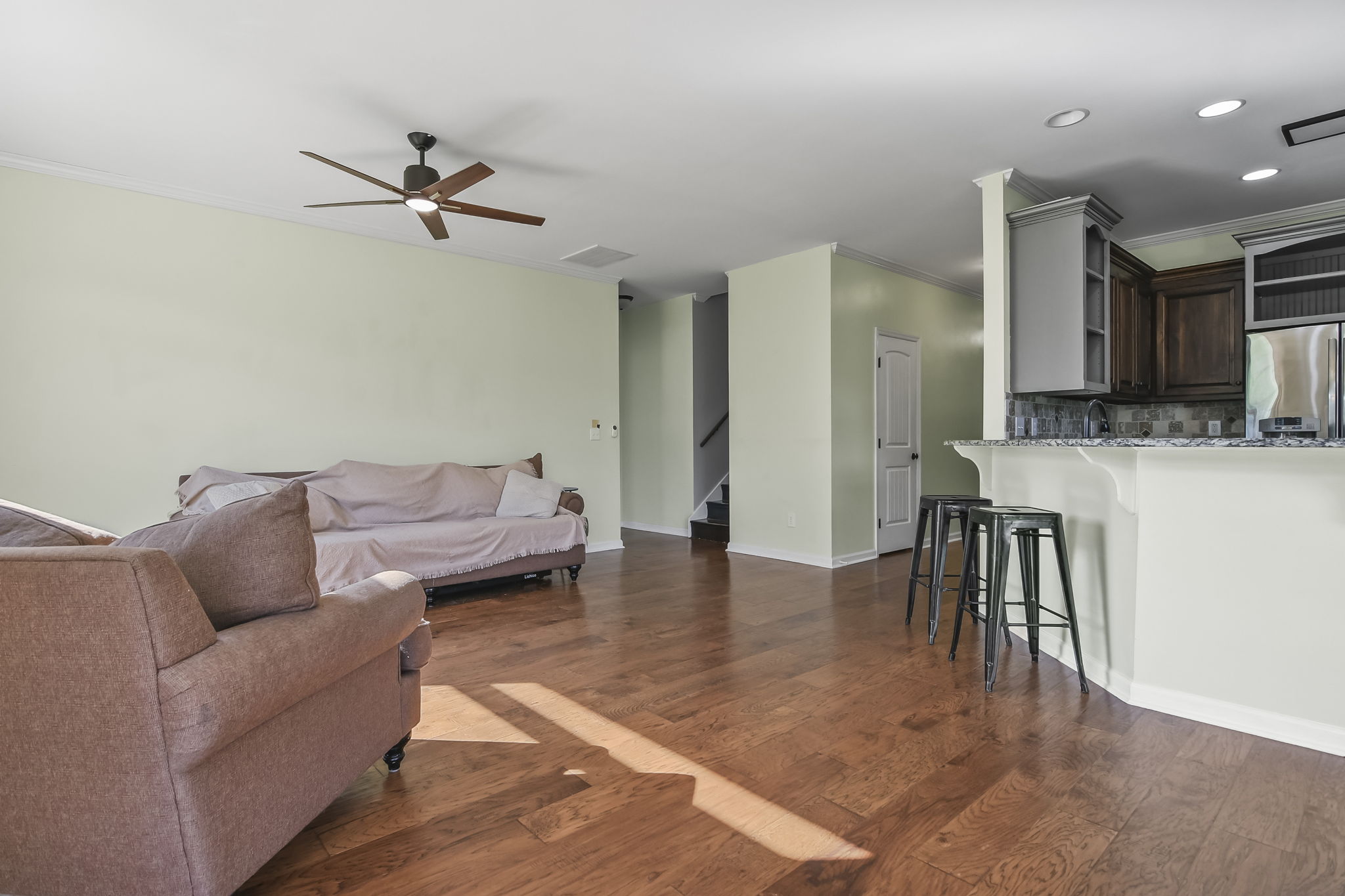 Living Room/Kitchen