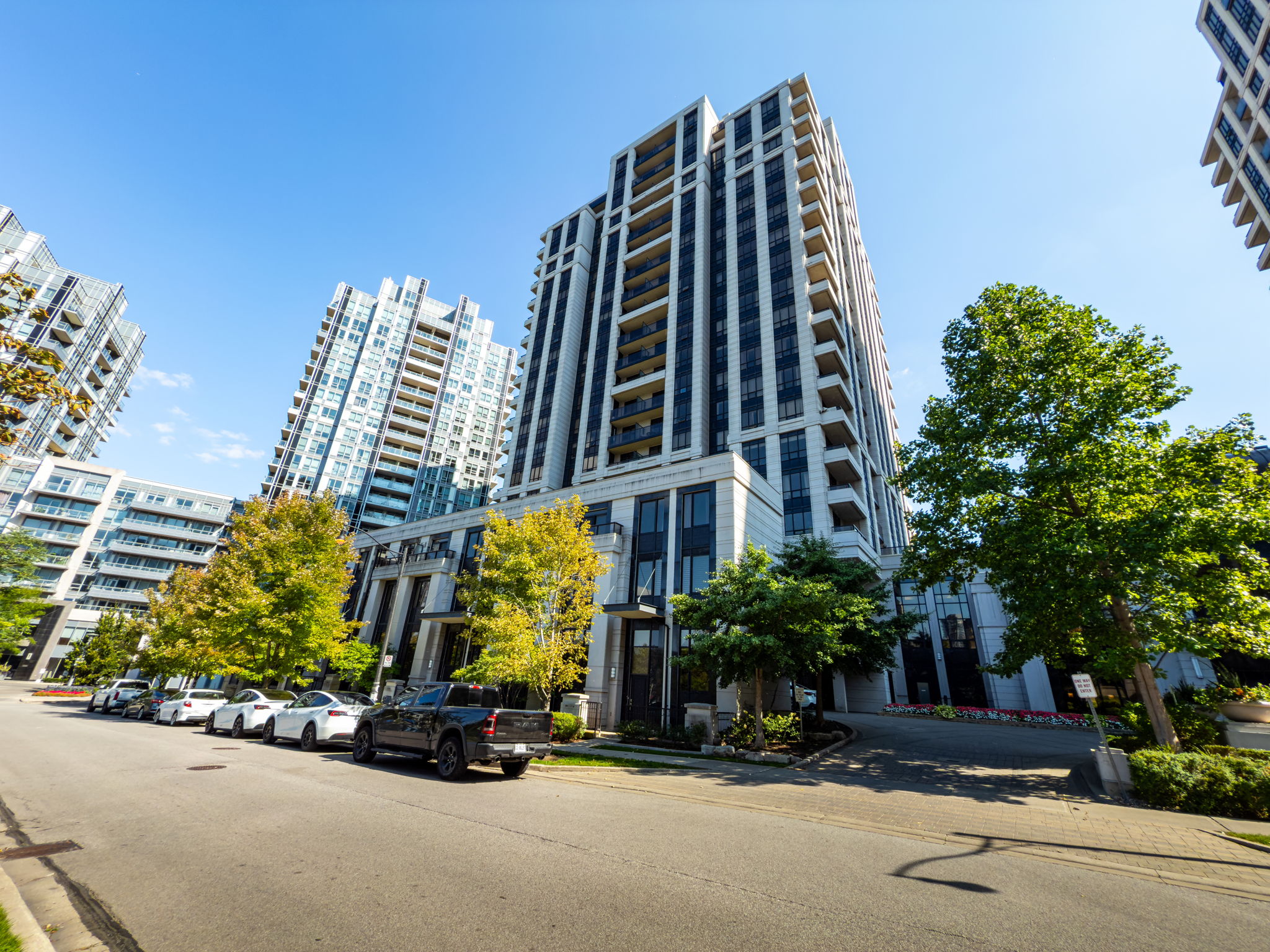 Toronto property showcase — delivered property photograph 3