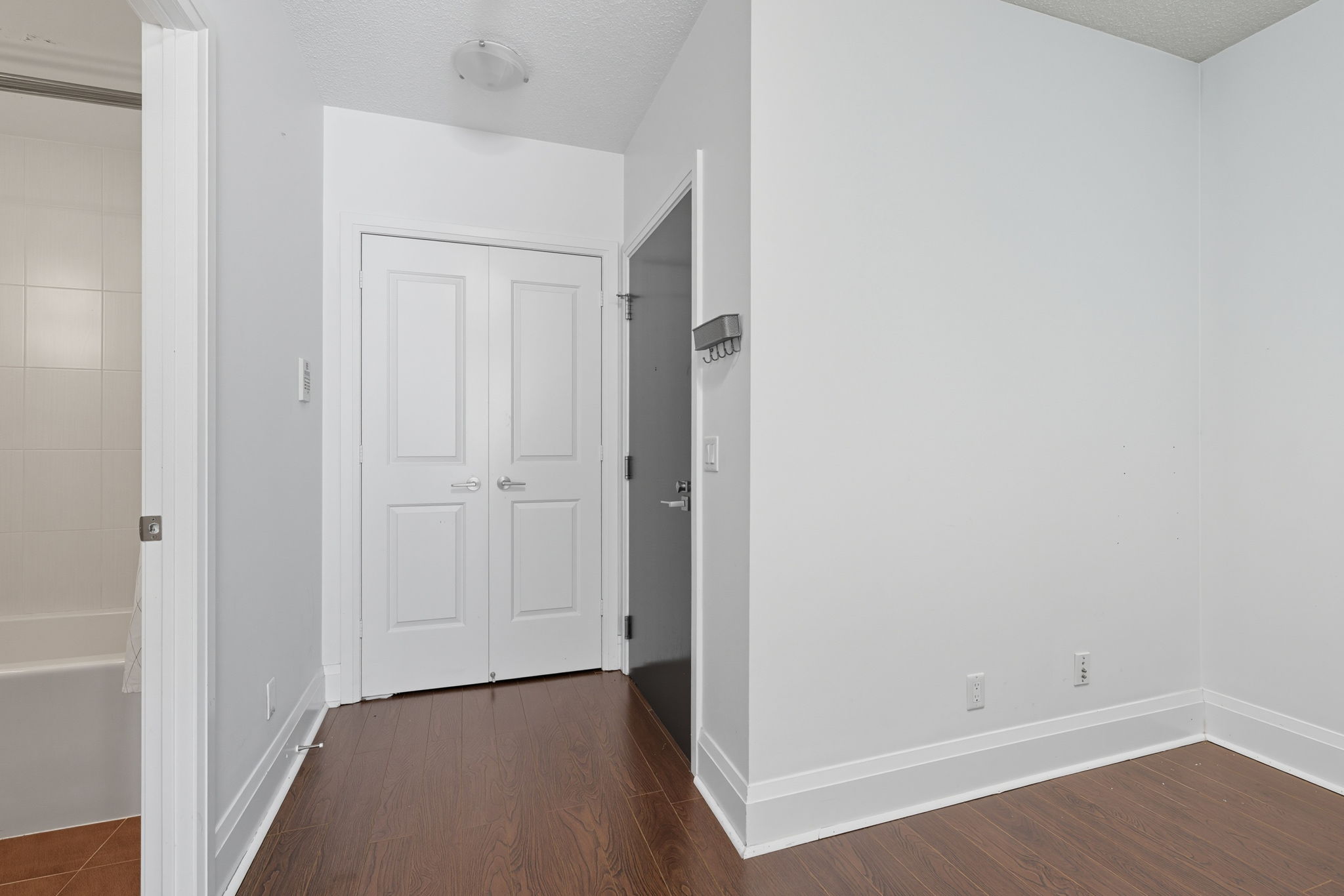 Toronto property showcase — delivered property photograph 16