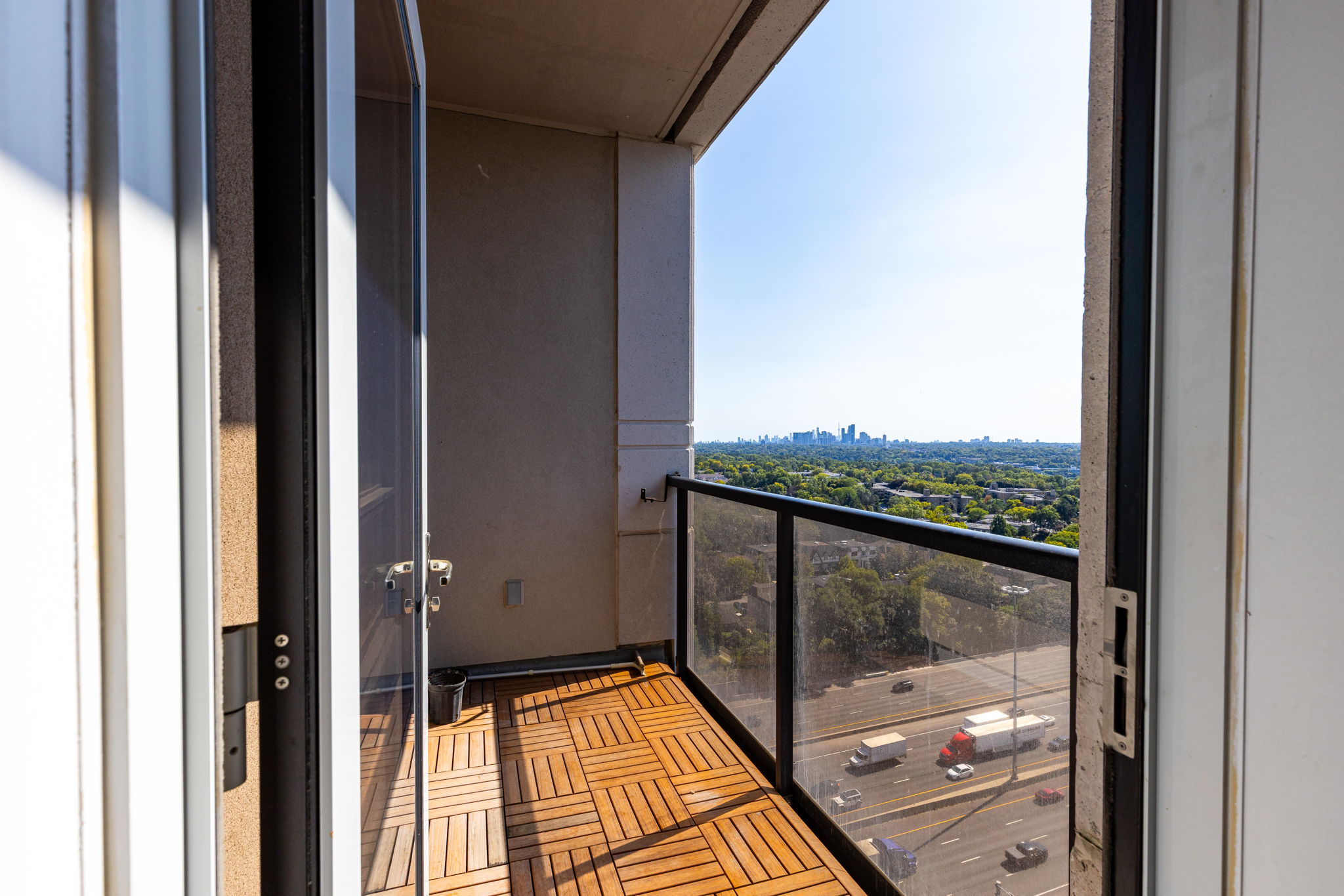 Toronto property showcase — delivered property photograph 19