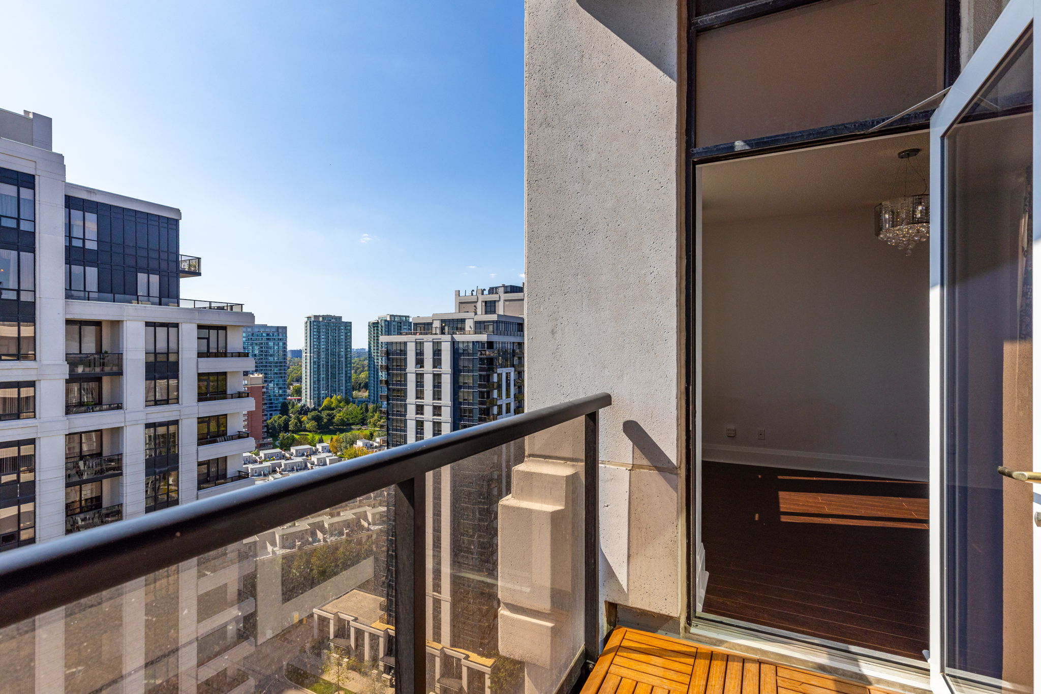 Toronto property showcase — delivered property photograph 20
