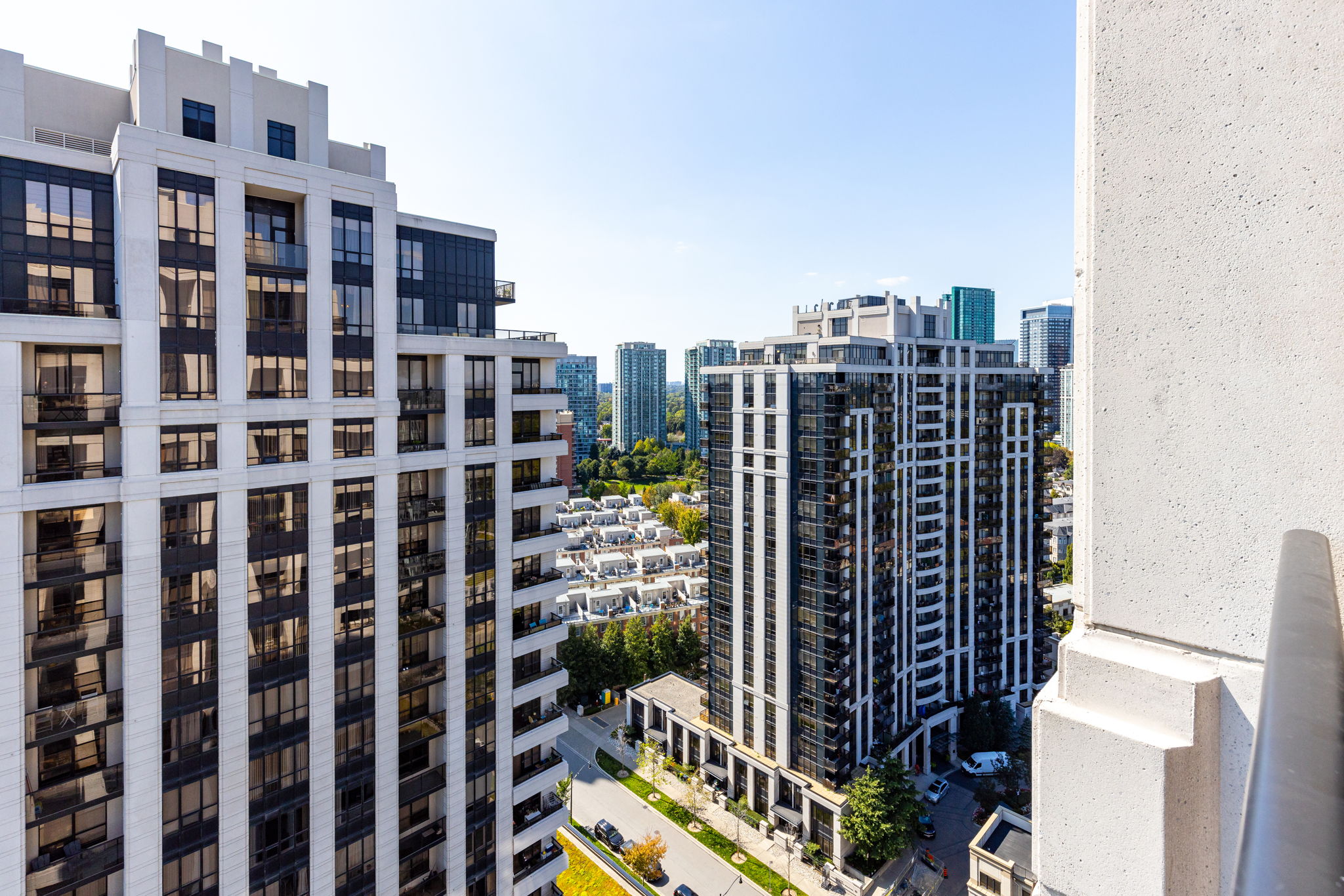 Toronto property showcase — delivered property photograph 21