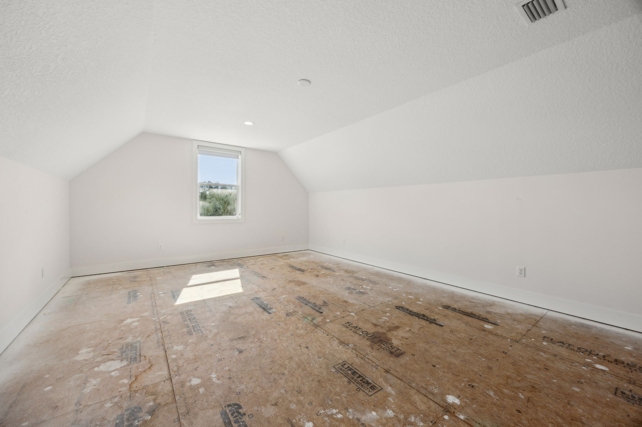 Bonus Room