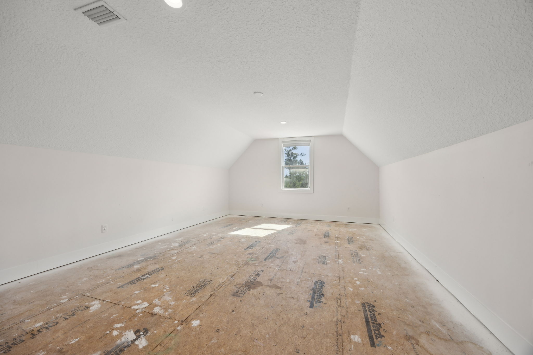 Bonus Room
