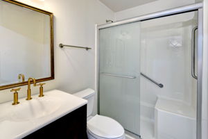  Photo 47