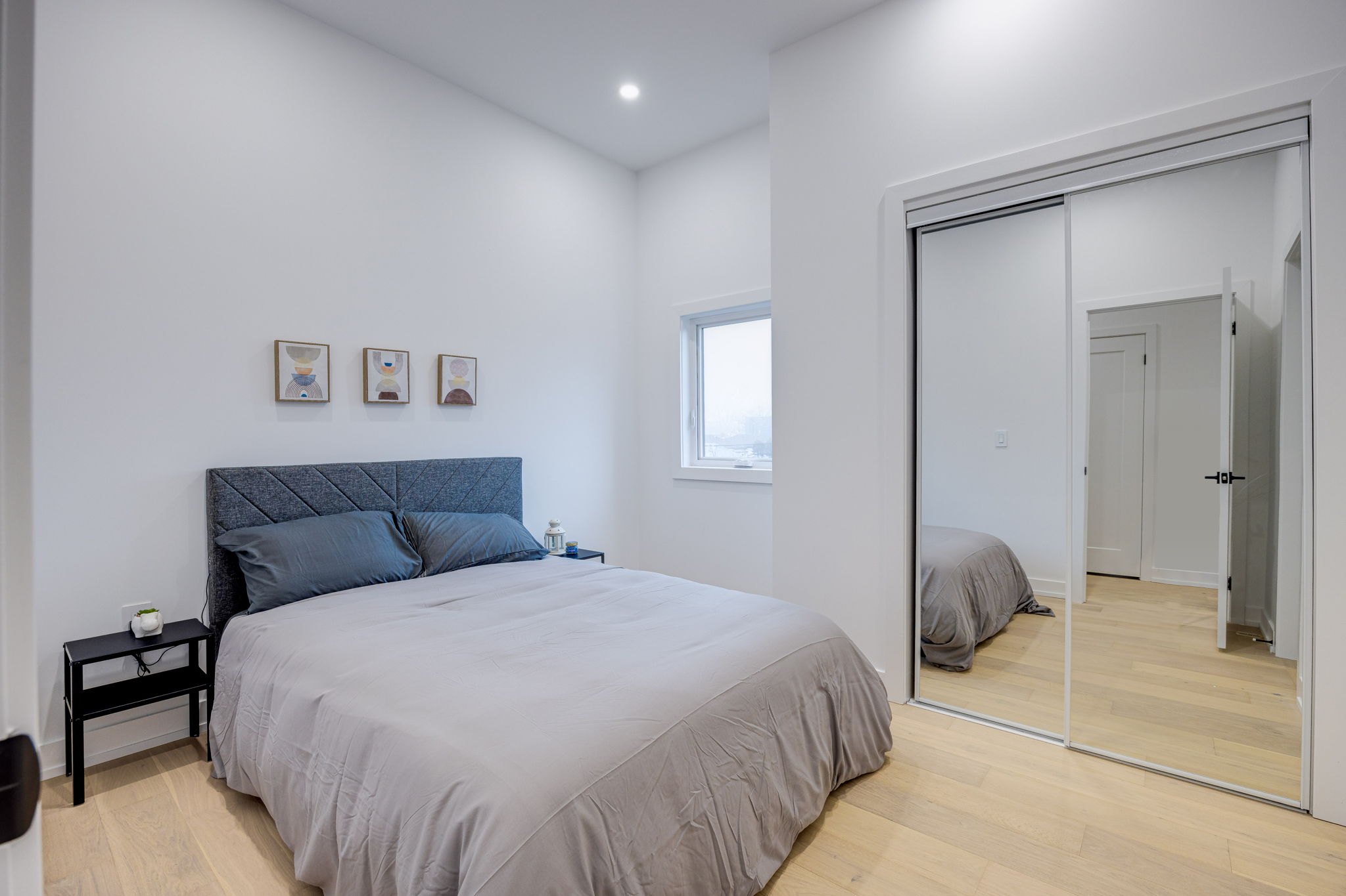 Toronto property showcase — delivered property photograph 27