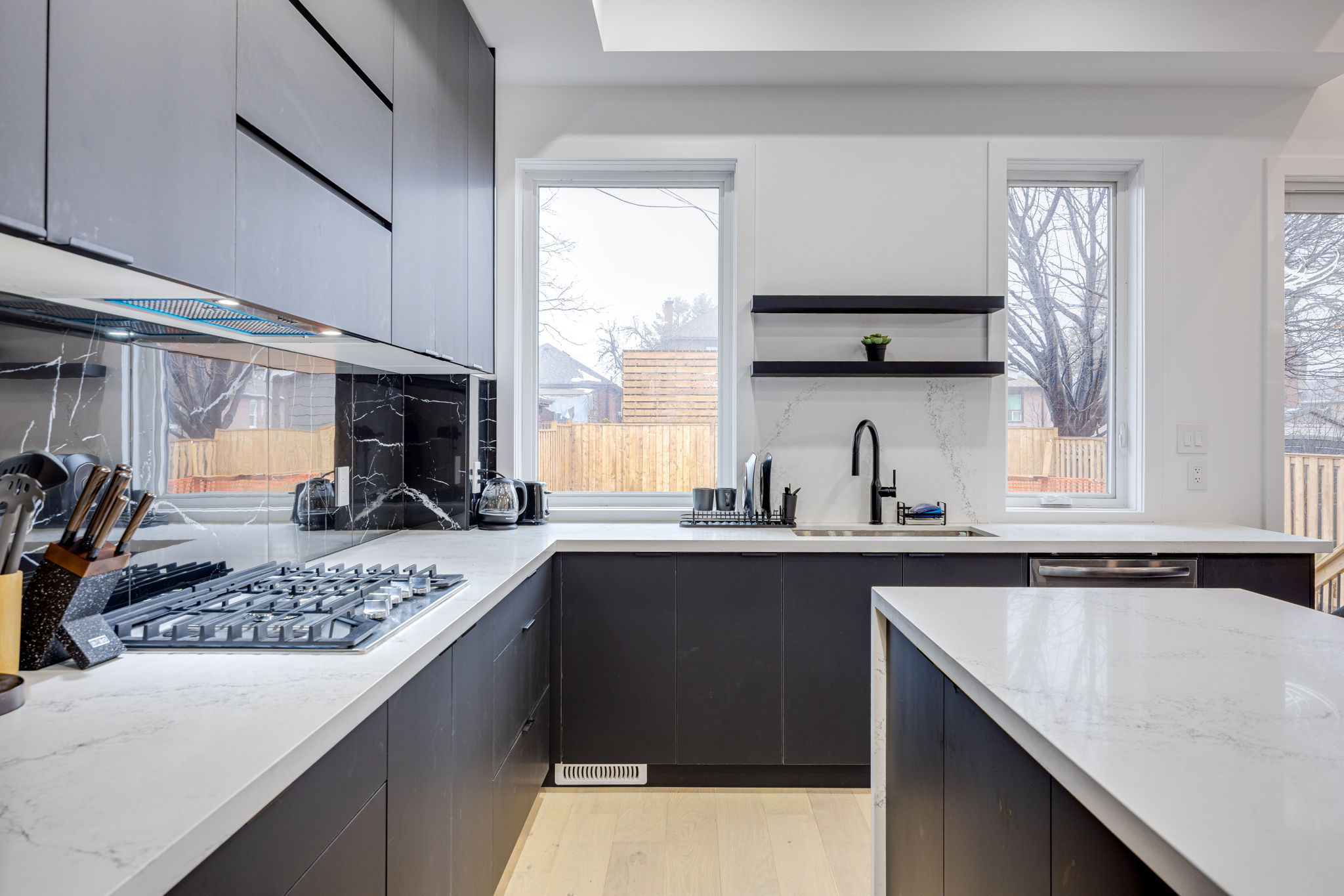 Toronto property showcase — delivered property photograph 15