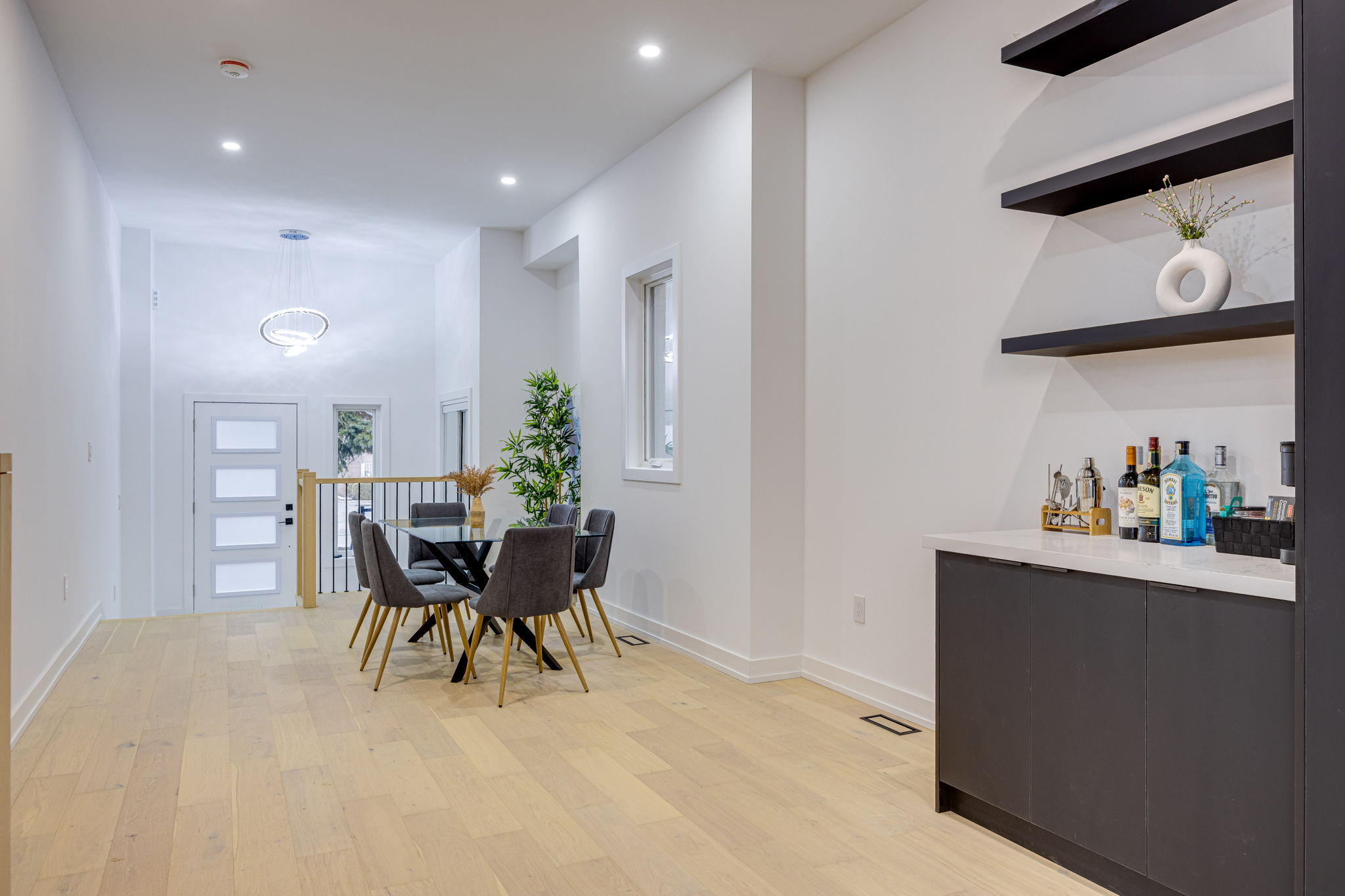 Toronto property showcase — delivered property photograph 16