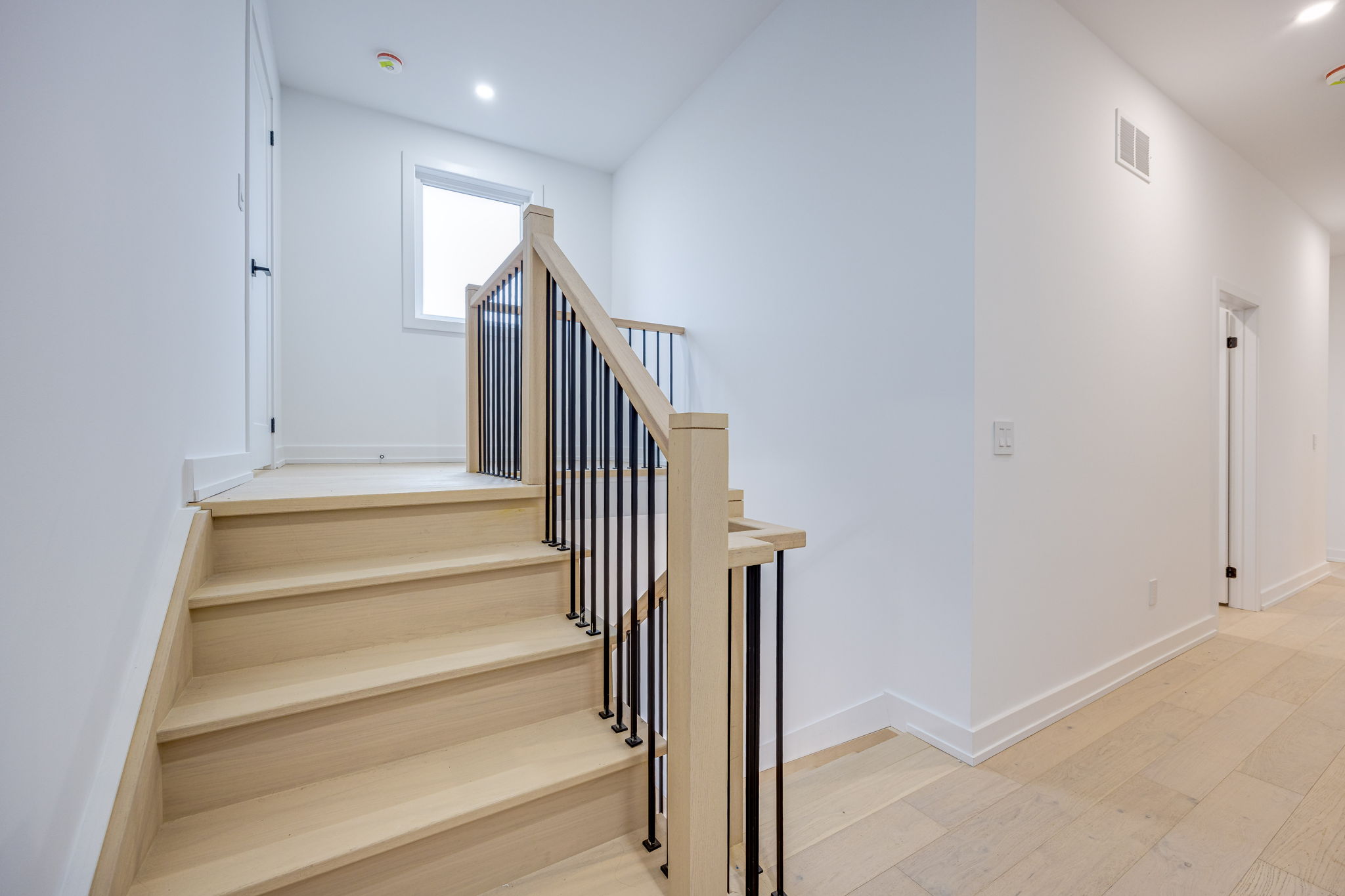 Toronto property showcase — delivered property photograph 41