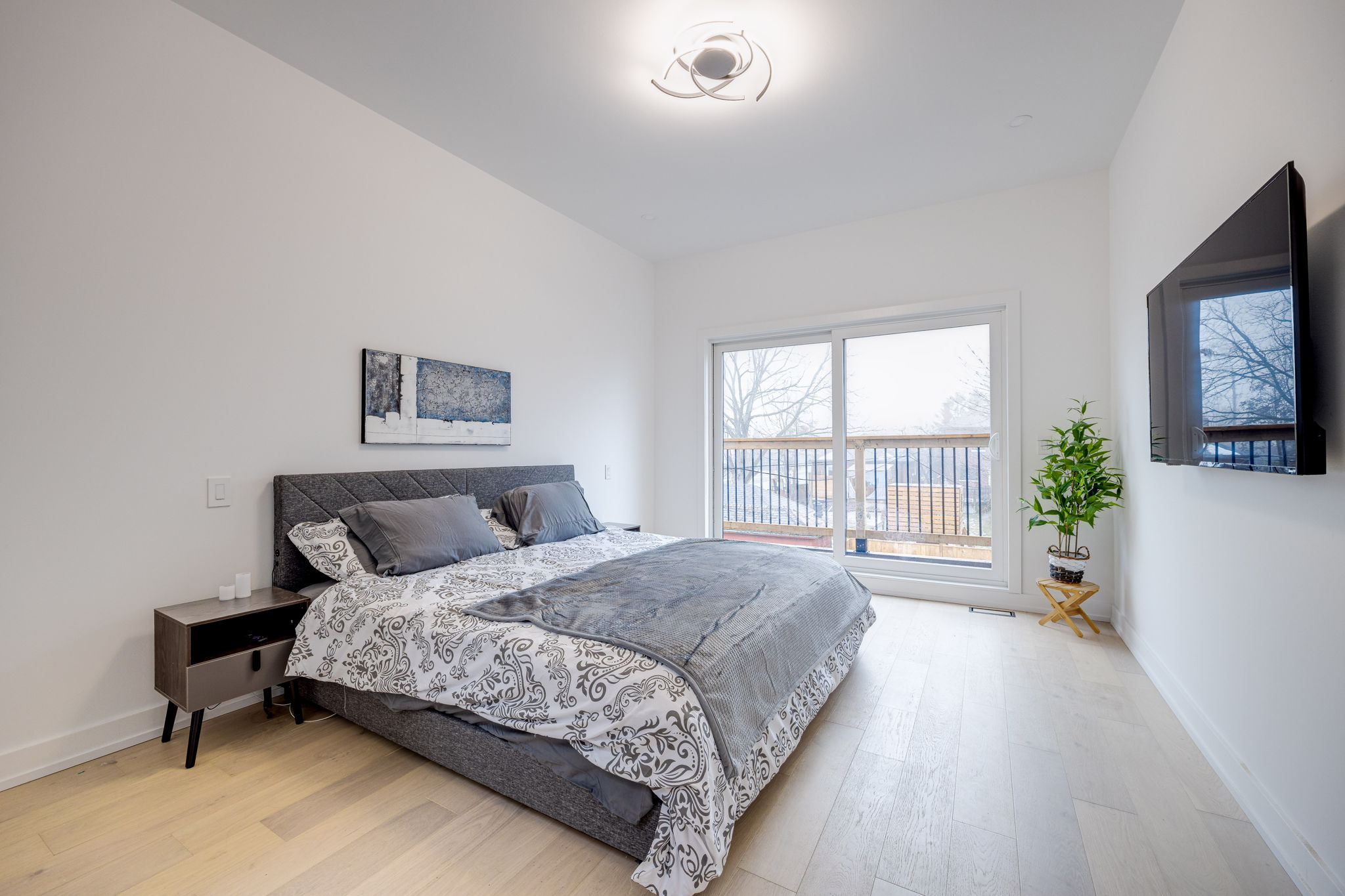 Toronto property showcase — delivered property photograph 42