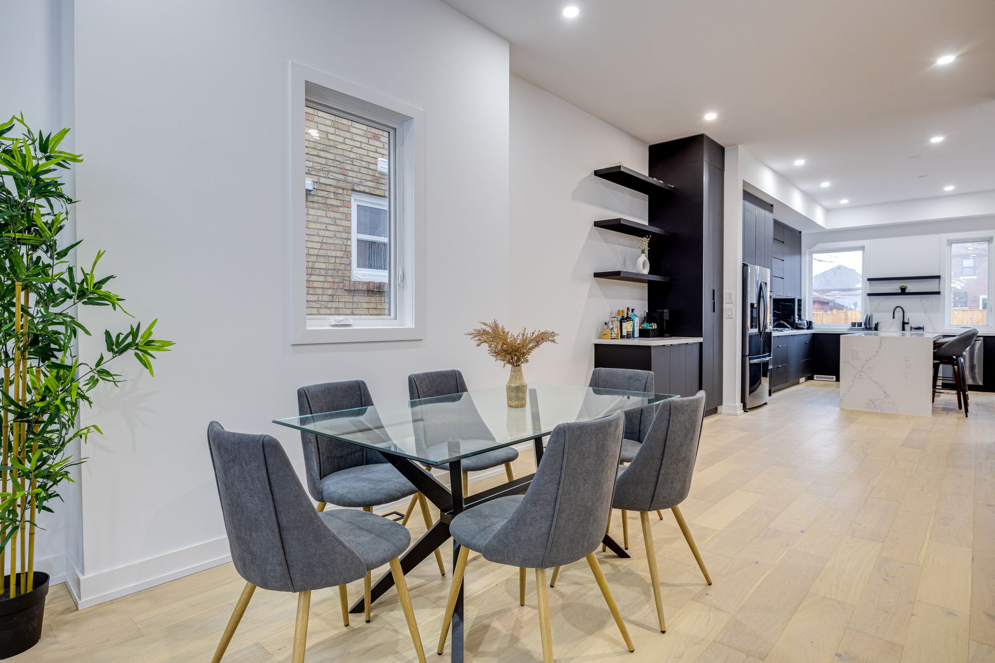 Toronto property showcase — delivered property photograph 18