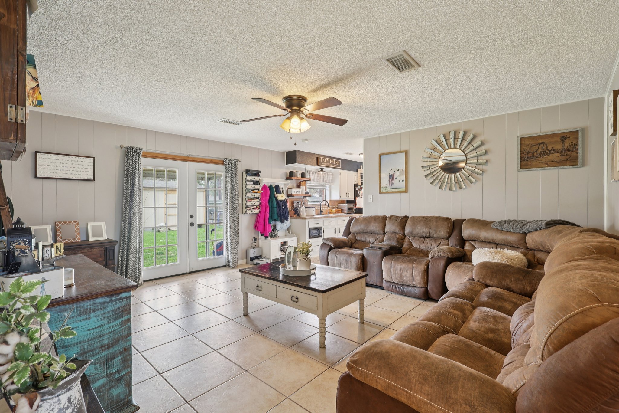 Montrose Cir-S0403-006.jpg