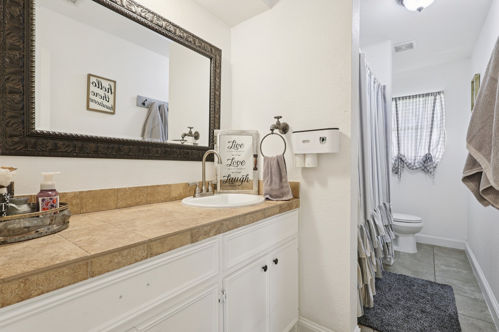 Montrose Cir-S0403-022.jpg