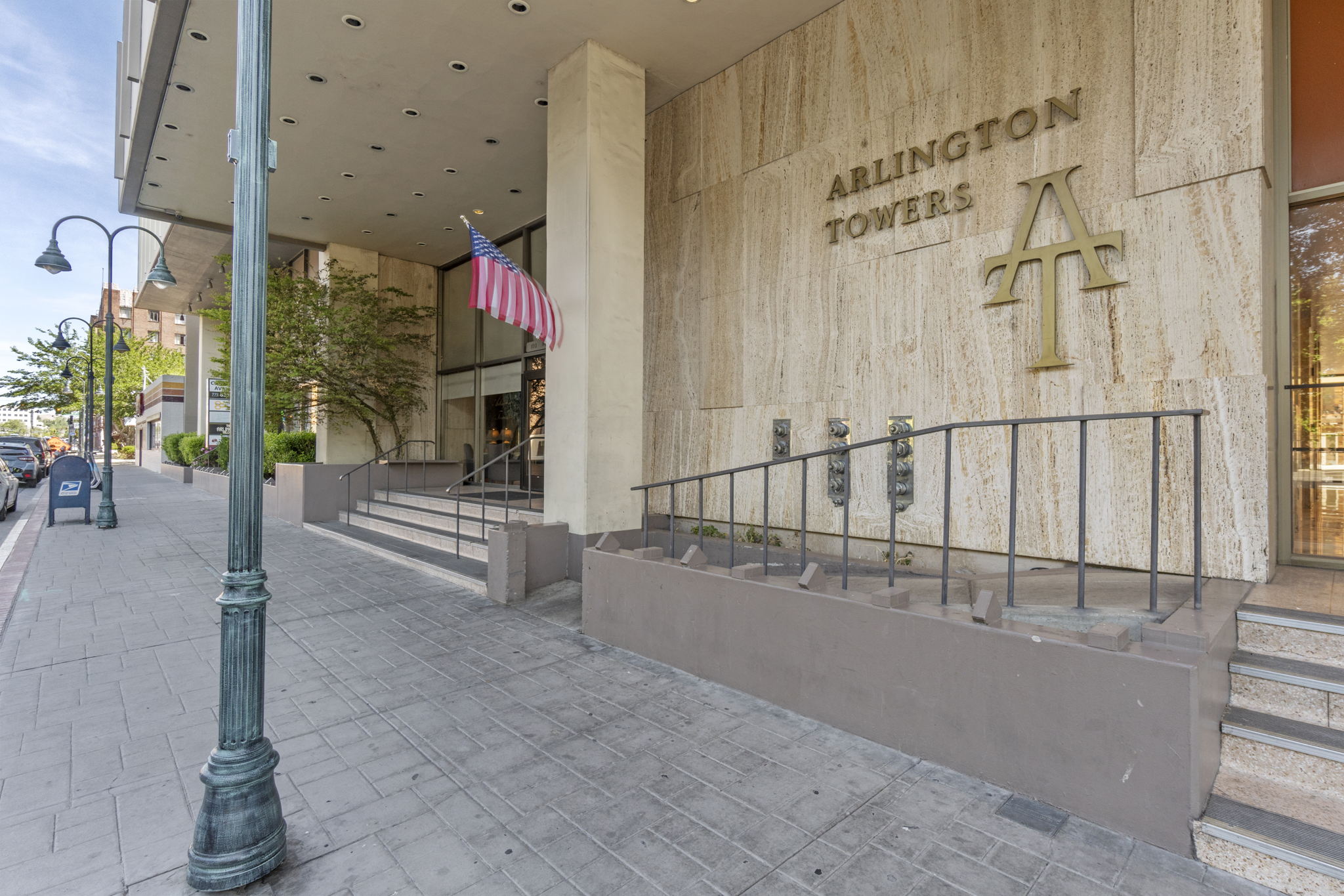100 N Arlington Ave, Reno, NV 89501, USA Photo 4