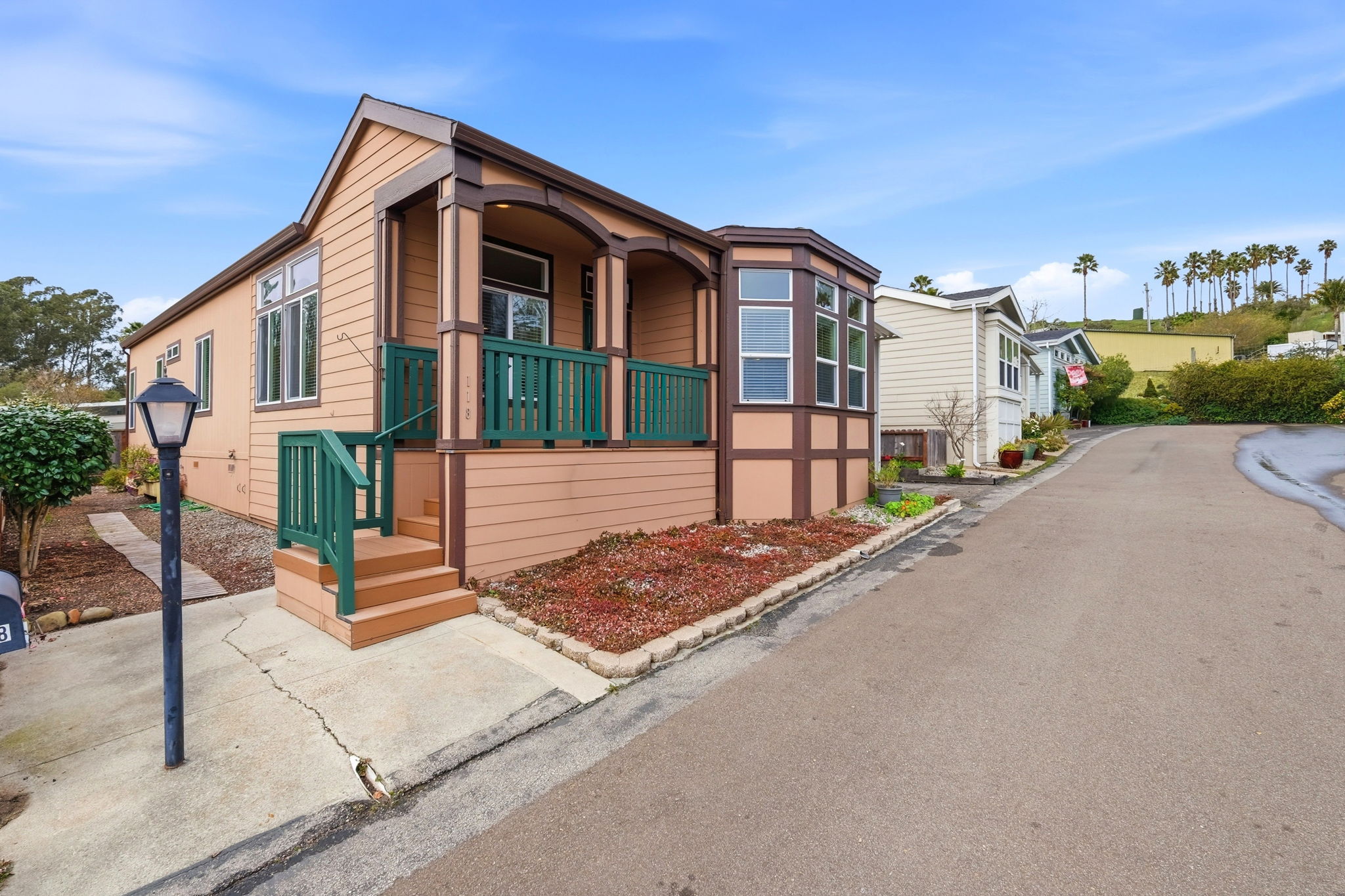 002_F8_100 N Rodeo Gulch Rd 118