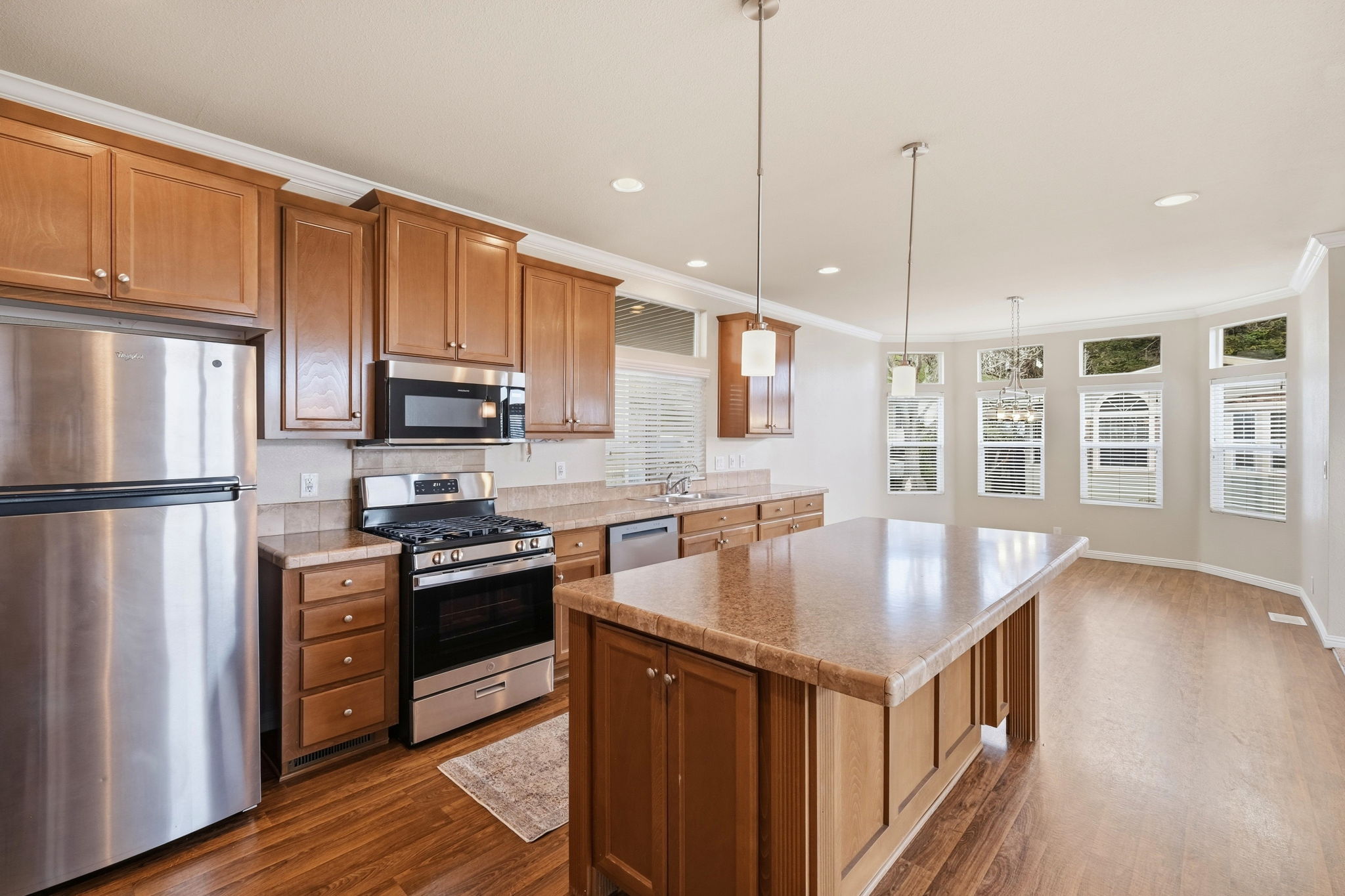 011_F8_100 N Rodeo Gulch Rd 118