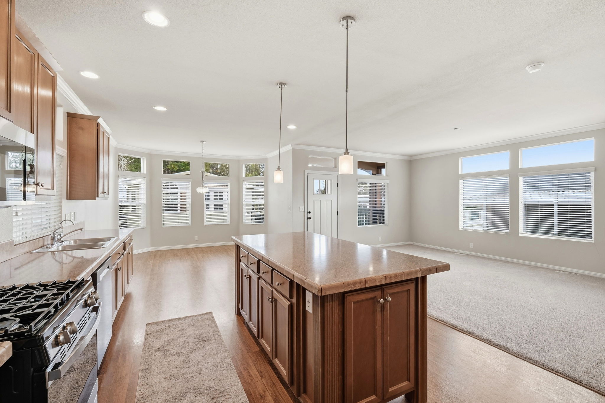 012_F8_100 N Rodeo Gulch Rd 118