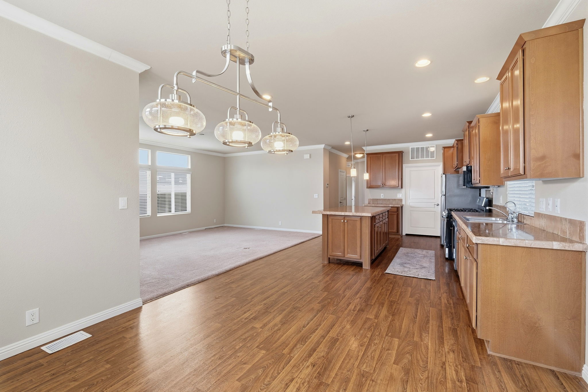 016_F8_100 N Rodeo Gulch Rd 118