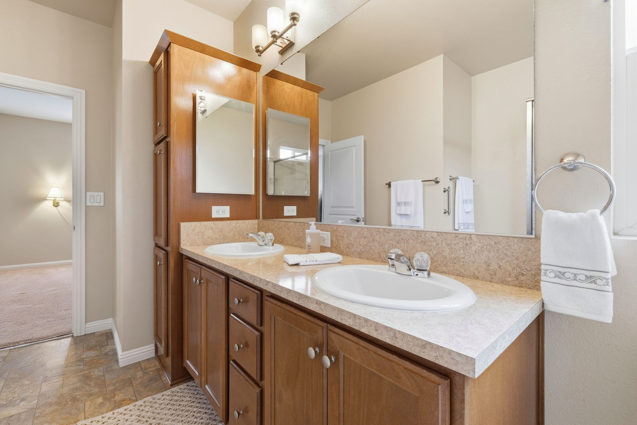 040_F8_100 N Rodeo Gulch Rd 118