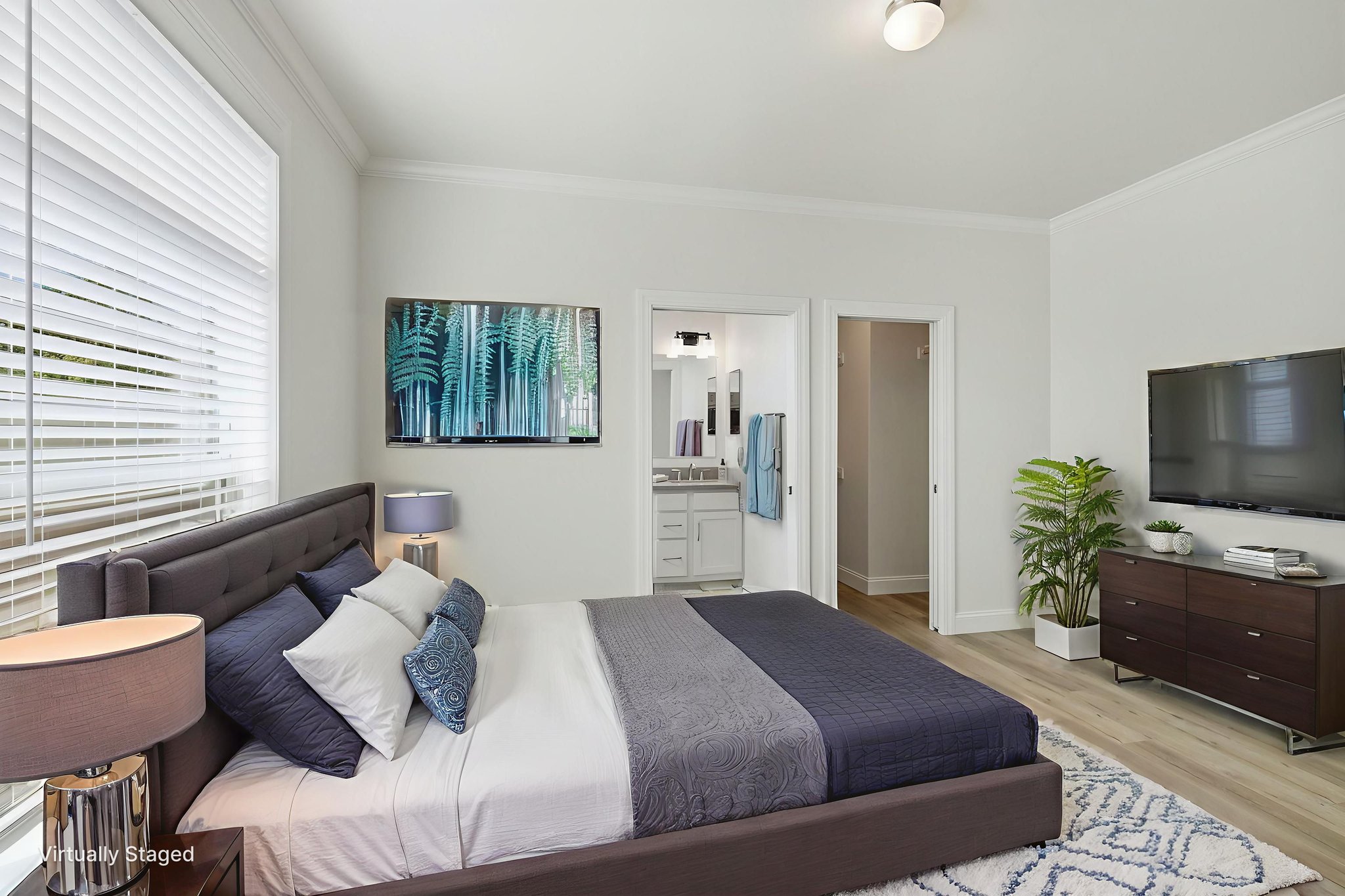 021_f8_100 N Rodeo virtually staged.jpeg