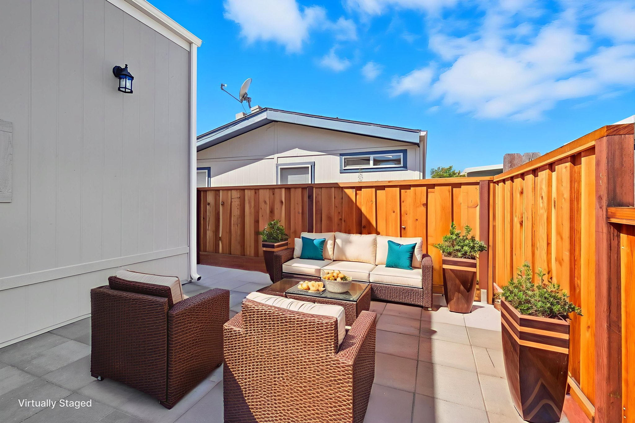 033_f8_100 N Rodeo copy virtually staged.jpeg