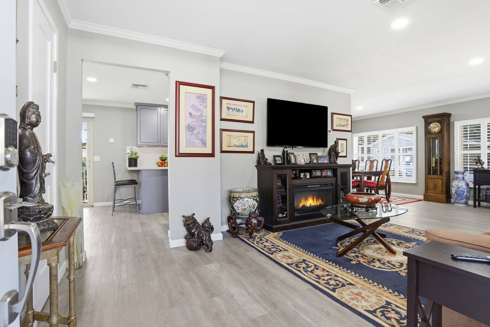 006_F8_100 N Rodeo Gulch