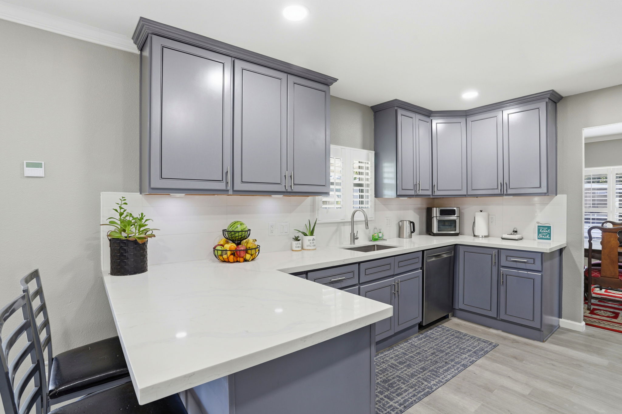 012_F8_100 N Rodeo Gulch