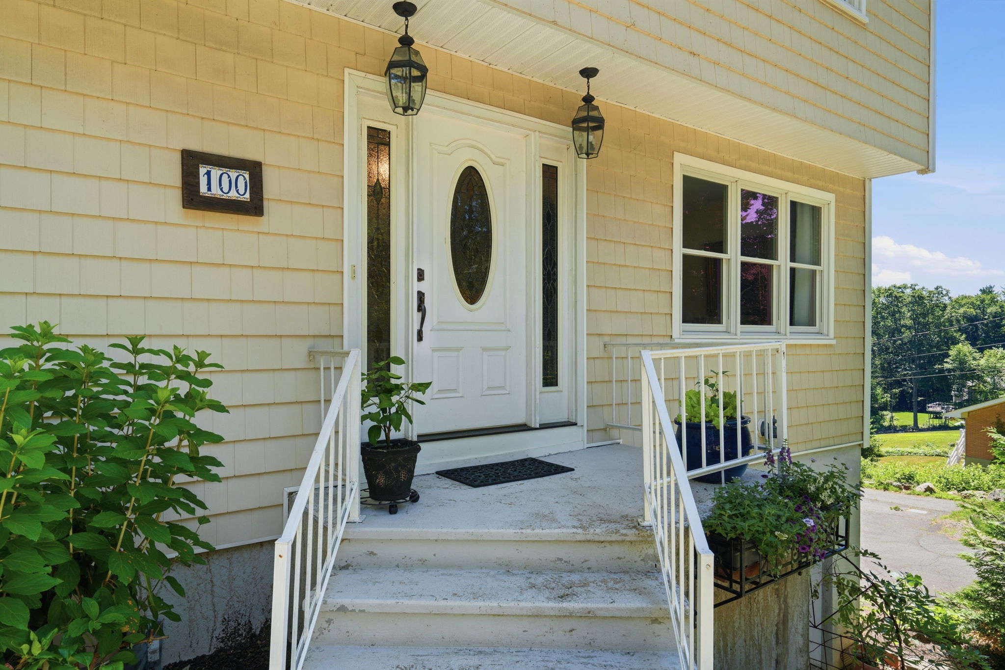  Photo 9