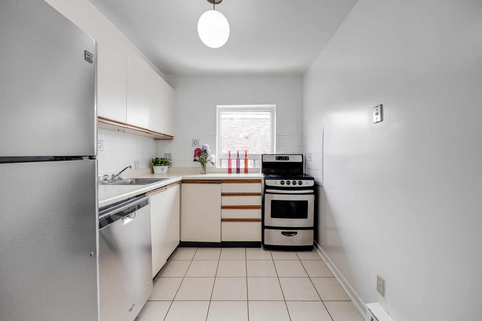 Toronto property showcase — delivered property photograph 15