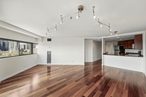  Photo 0