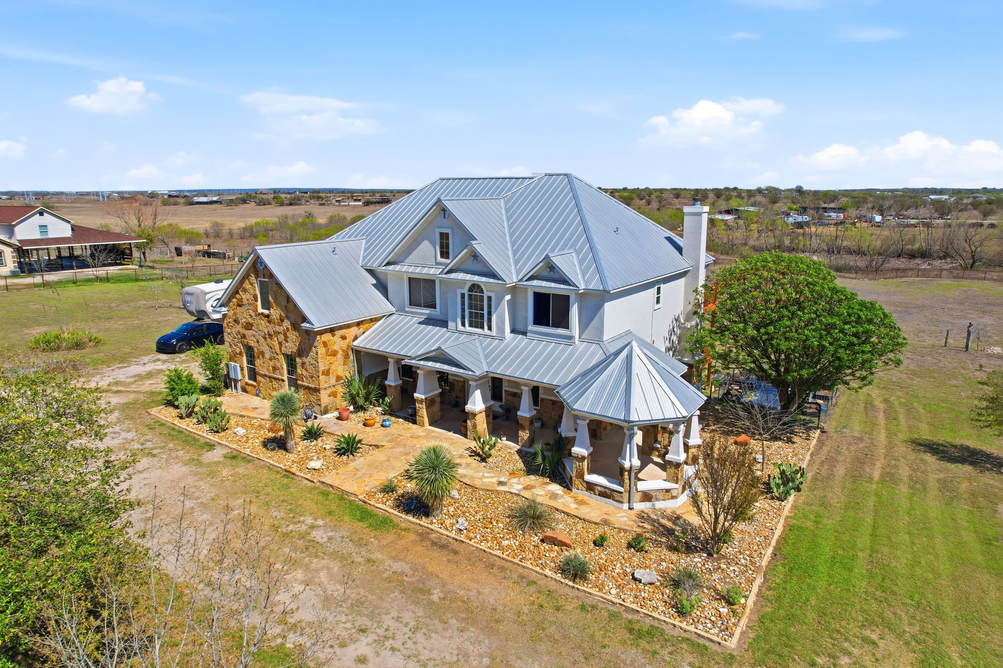 003_f8_AERIAL_100 Pr 1200