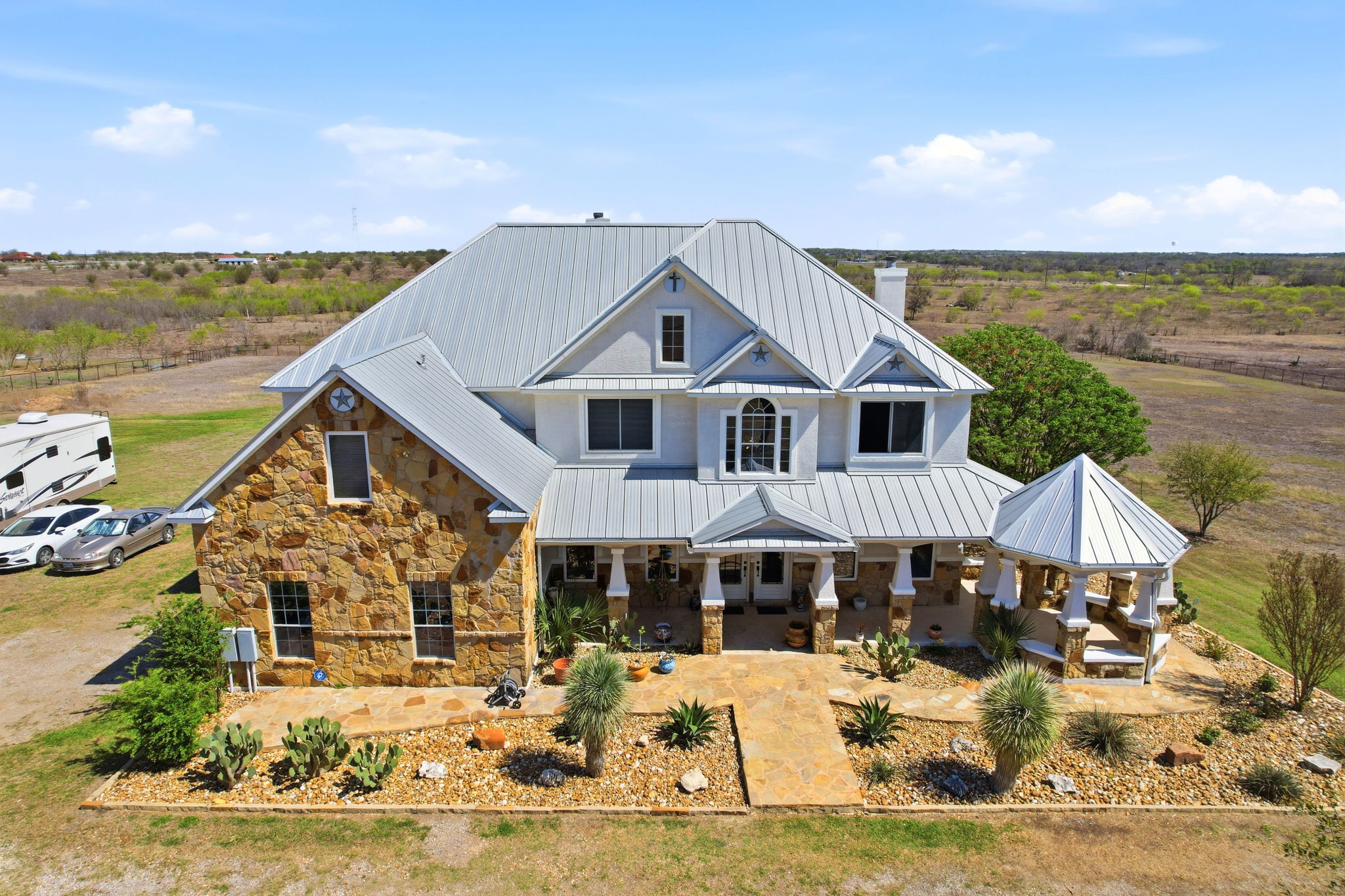 004_f8_AERIAL_100 Pr 1200