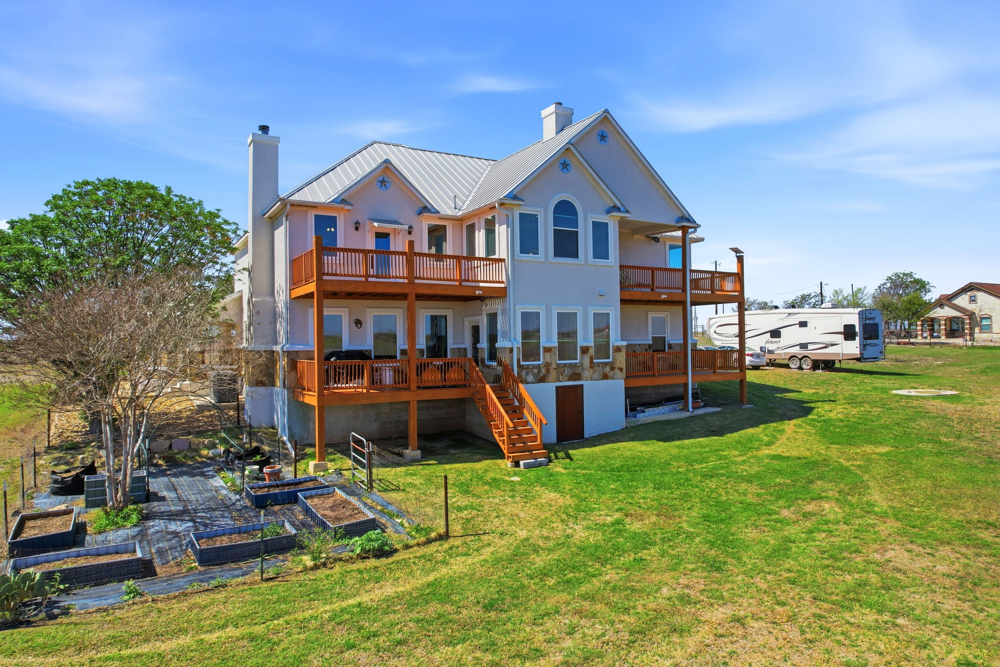 013_f8_AERIAL_100 Pr 1200