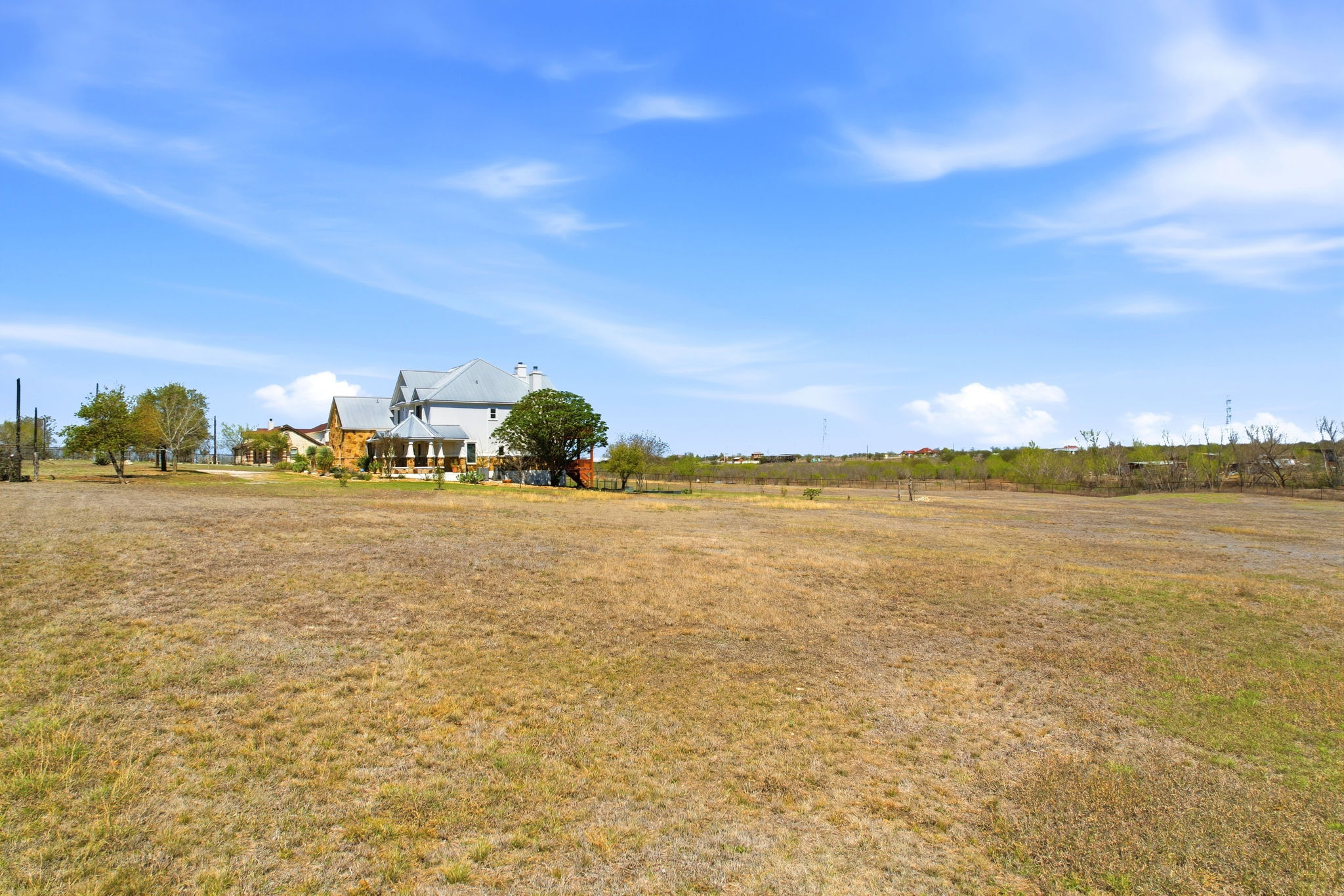 018_f8_AERIAL_100 Pr 1200