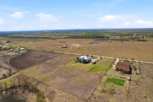 022_f8_AERIAL_100 Pr 1200