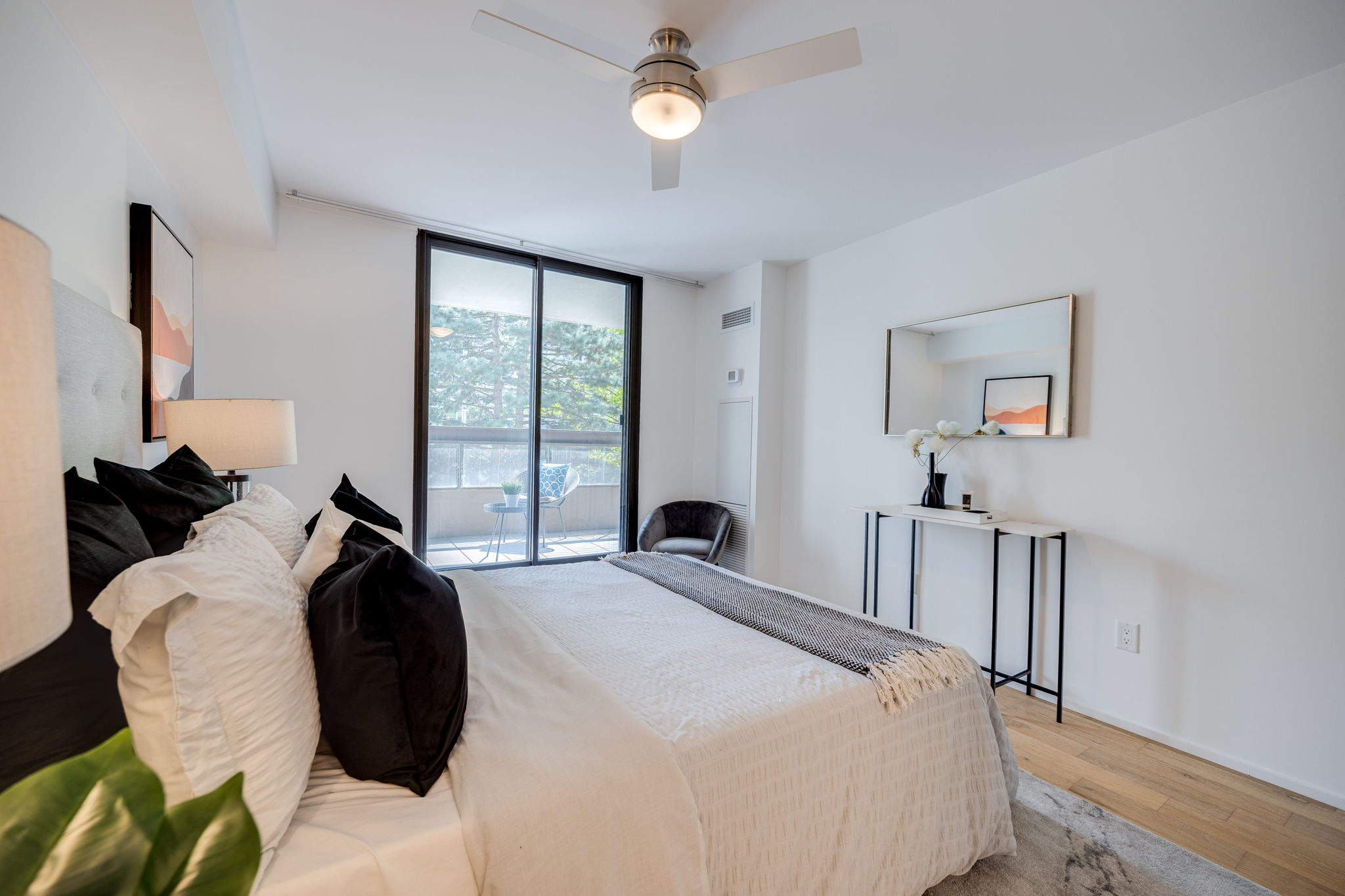 Toronto property showcase — delivered property photograph 23