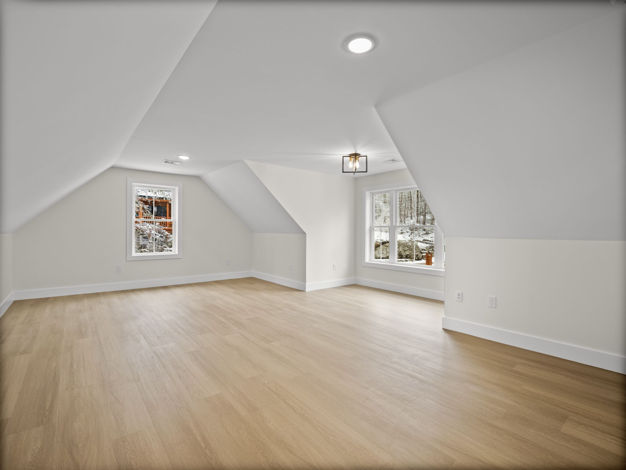 100 Secret Lake Rd, Phillipston, MA 20