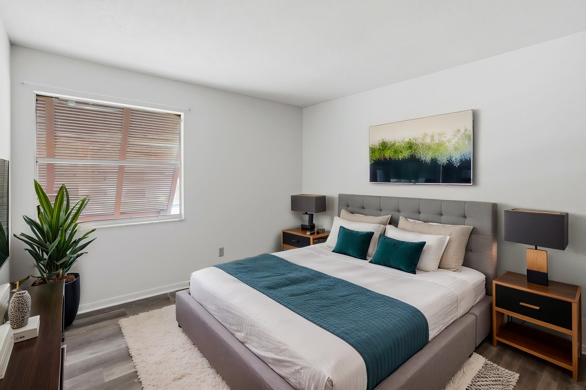 6Y8A4872 virtually staged.jpeg