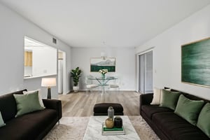 6Y8A4787 virtually staged.jpeg