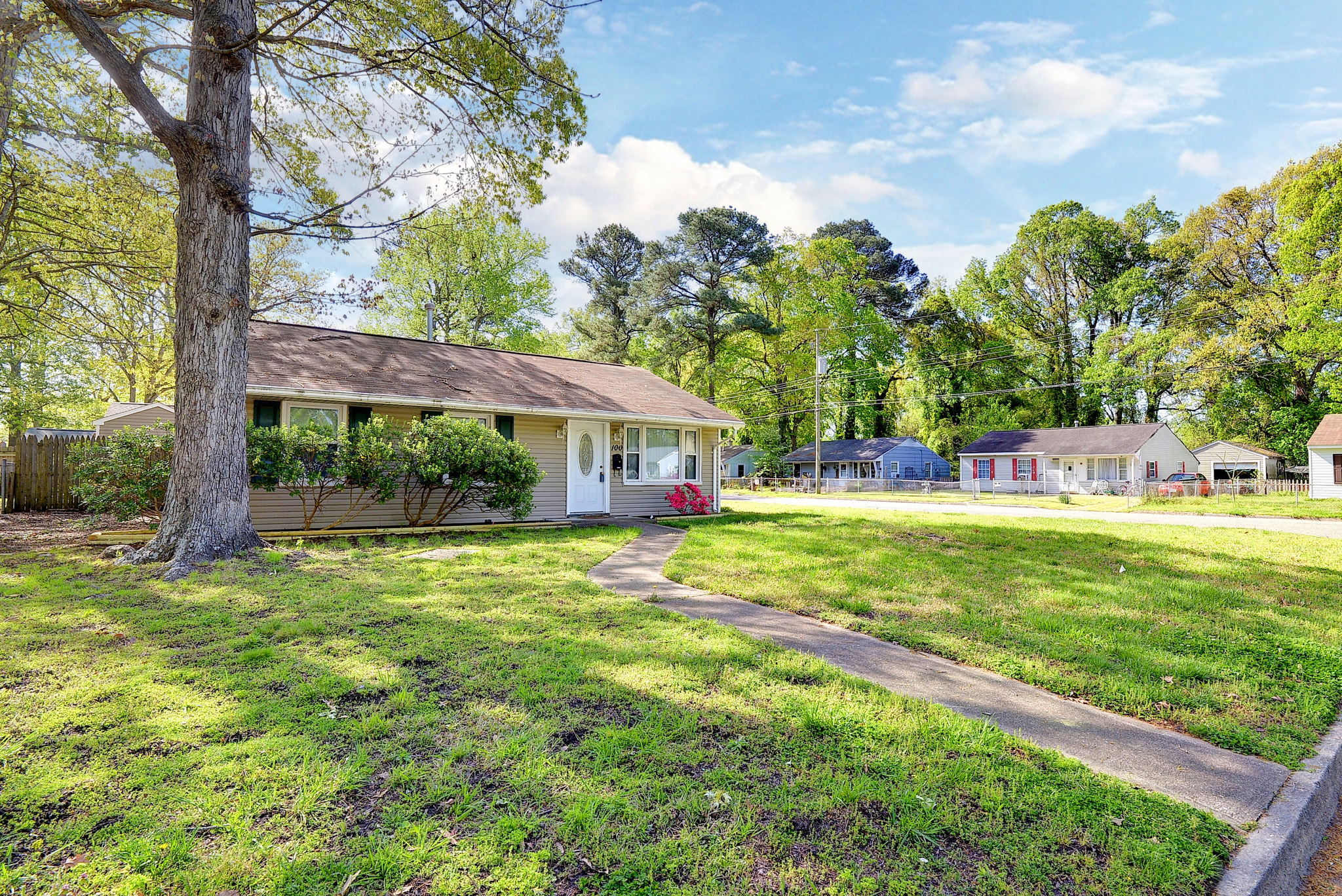 100 Tucker Ln, Hampton, VA 23669, USA Photo 2
