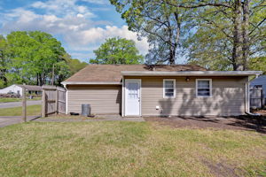 100 Tucker Ln, Hampton, VA 23669, USA Photo 5