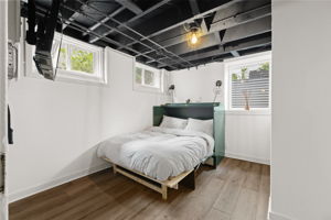  Photo 49