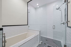  Photo 49